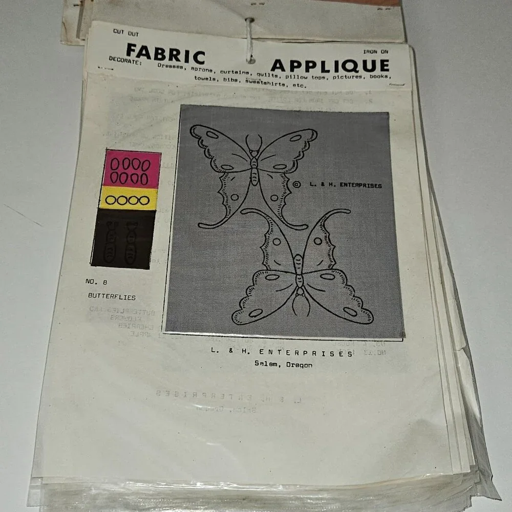 VTG 19 Fabric Applique Lot Red Apple Gray Dog Duck Lion Butterfly Flowers READ